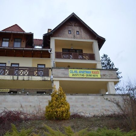 Apartamento Chill Hill Egerszalók Exterior foto