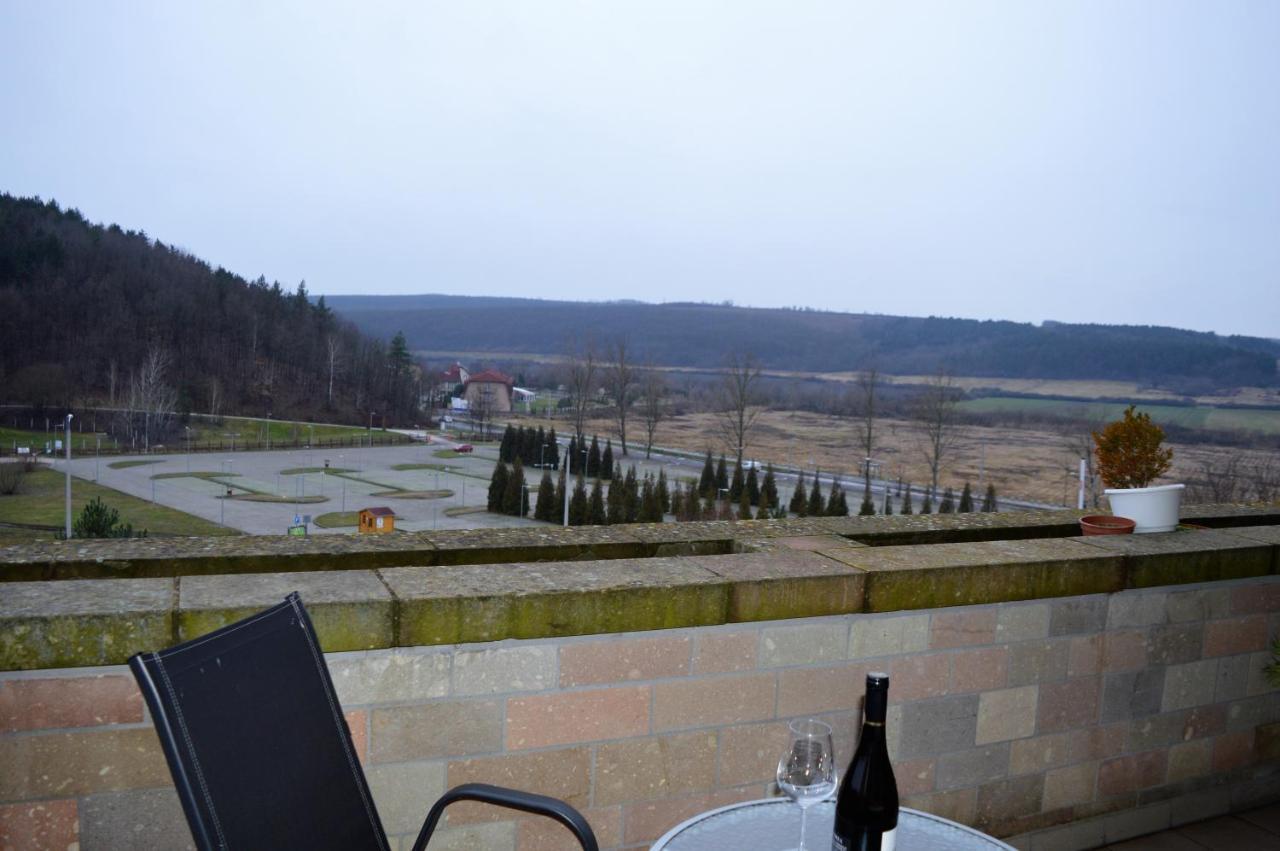 Apartamento Chill Hill Egerszalók Exterior foto