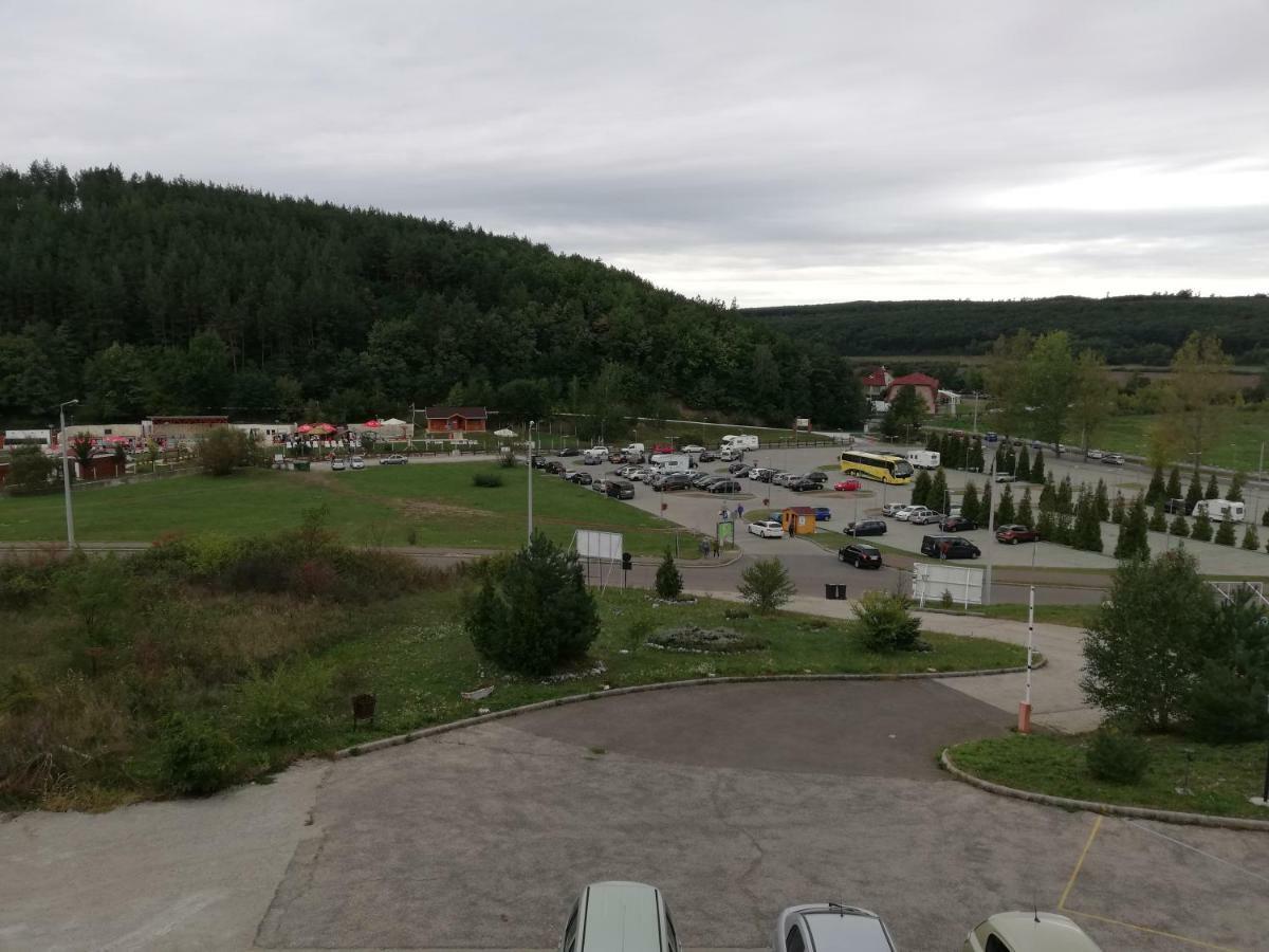 Apartamento Chill Hill Egerszalók Exterior foto